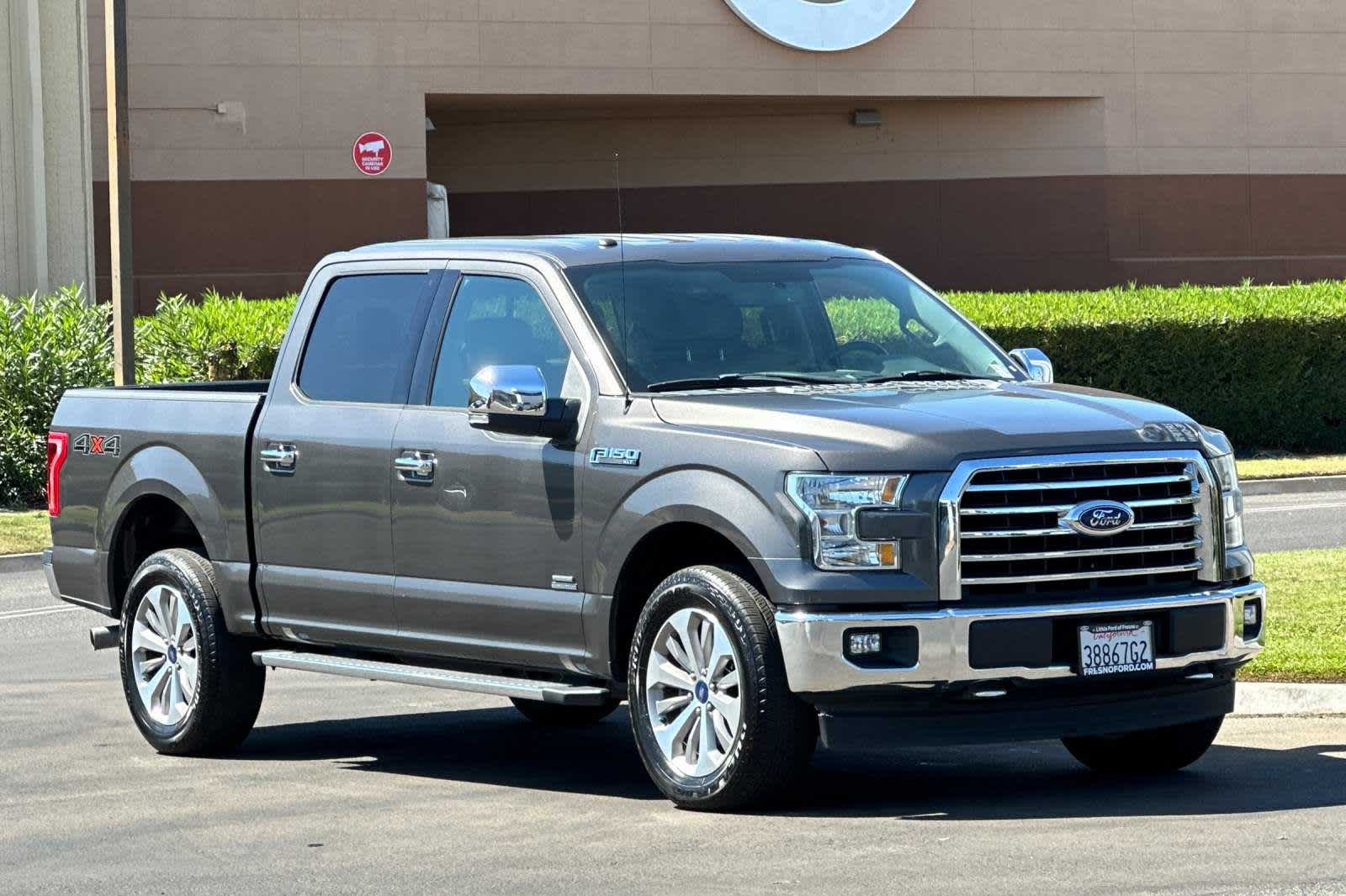 2017 Ford F-150 XLT 4WD SuperCrew 5.5 Box 9