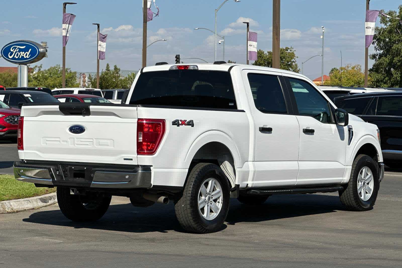 2021 Ford F-150 XLT 4WD SuperCrew 5.5 Box 2