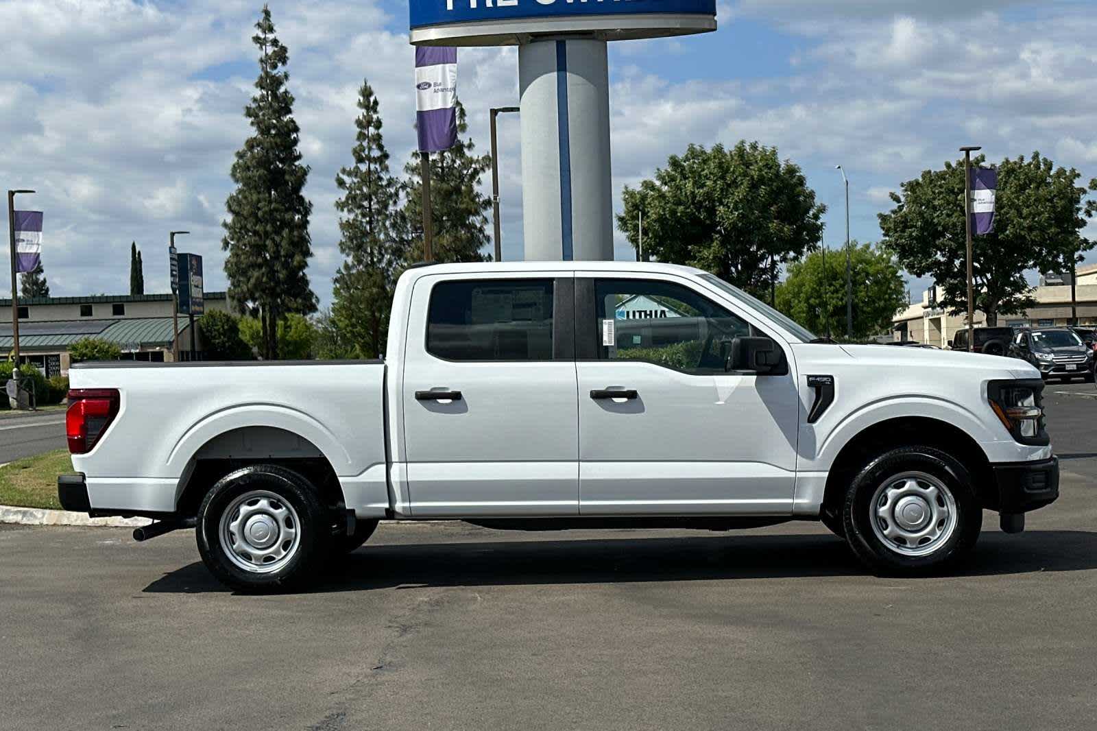 2024 Ford F-150 XL 2WD SuperCrew 5.5 Box 8