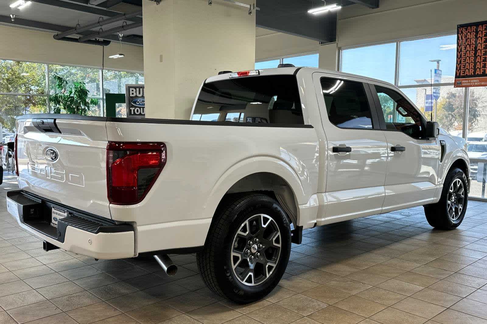 2024 Ford F-150 STX 2WD SuperCrew 5.5 Box 2