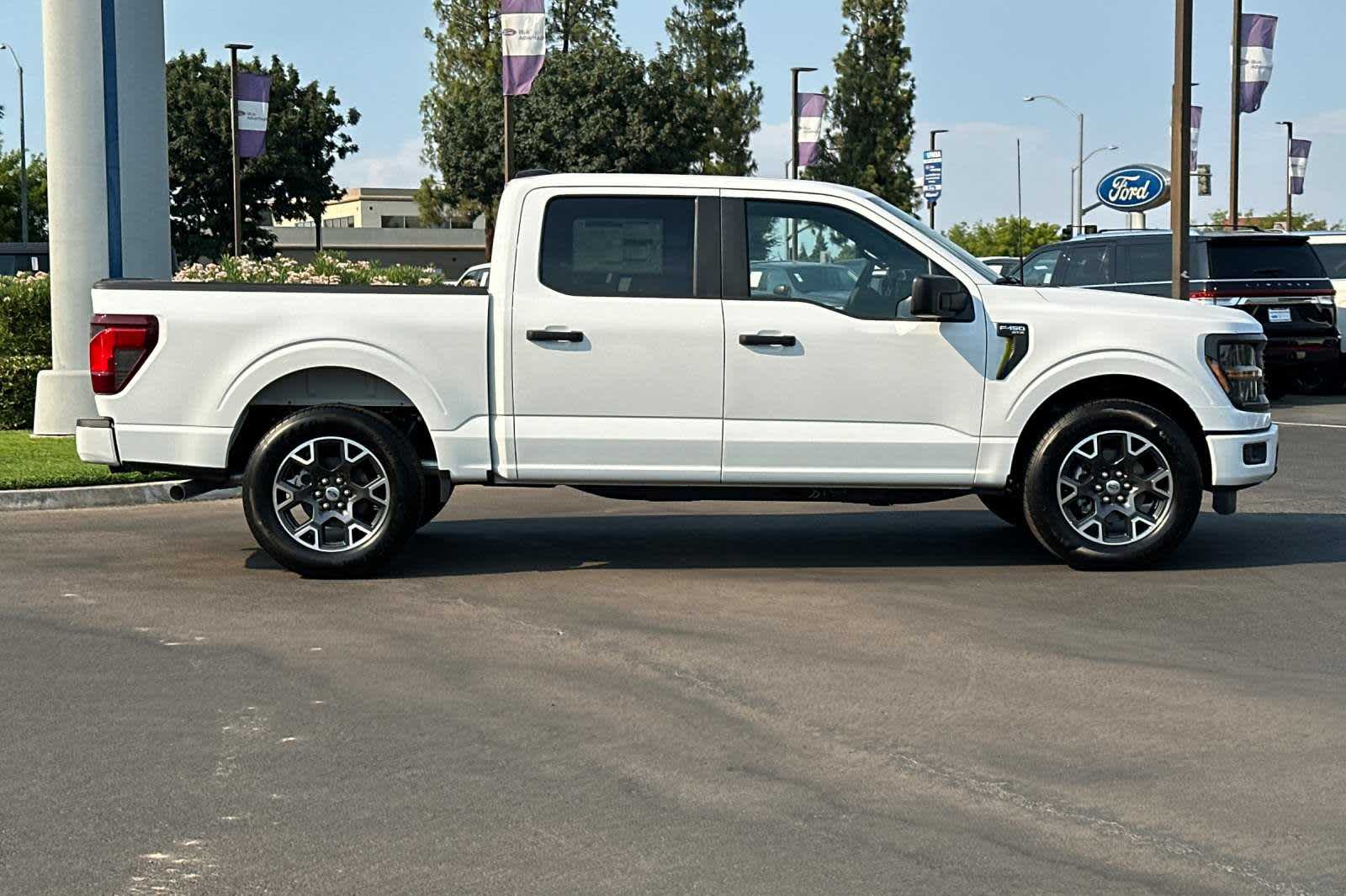 2024 Ford F-150 STX 2WD SuperCrew 5.5 Box 8