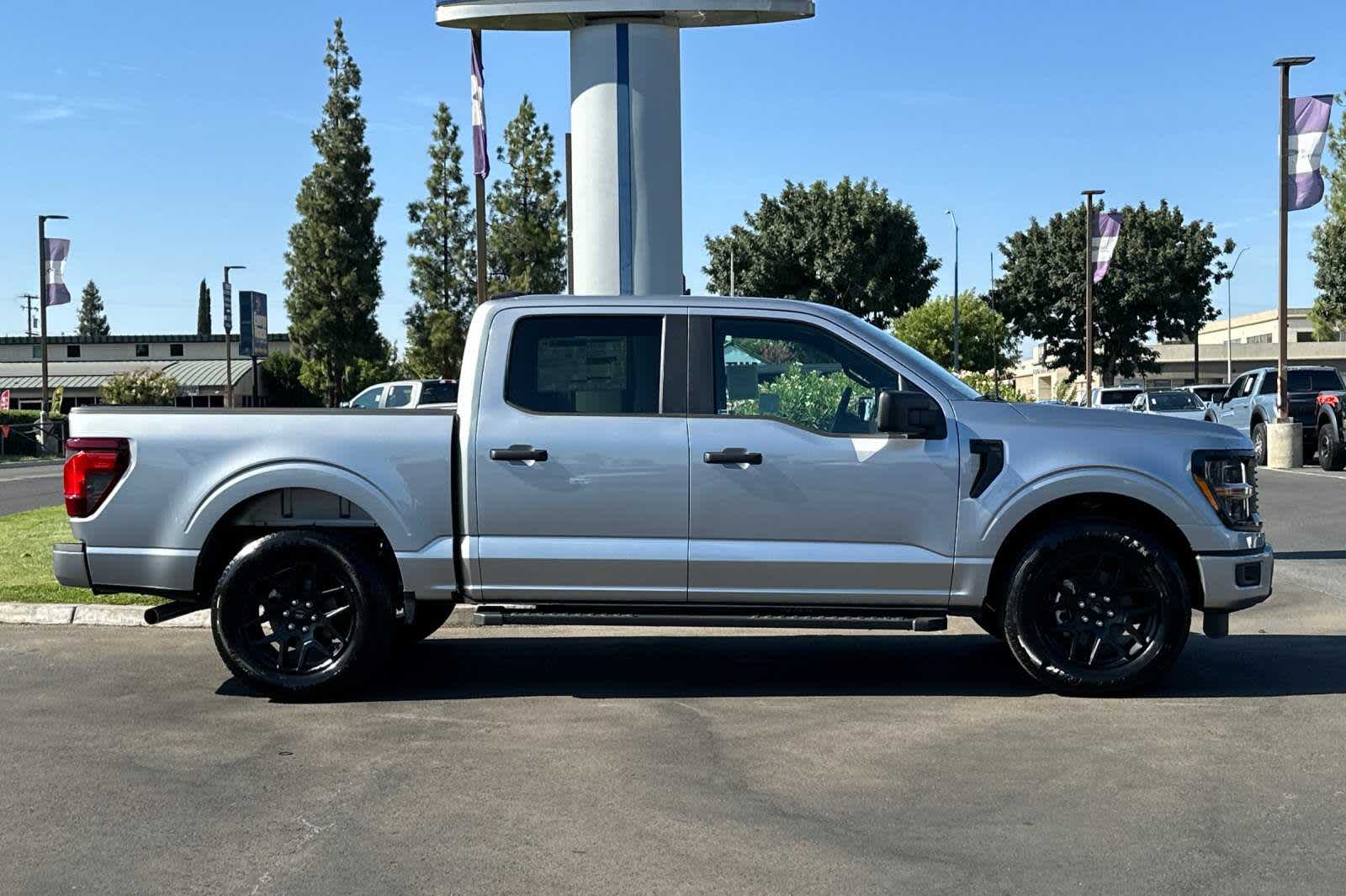 2024 Ford F-150 STX 2WD SuperCrew 5.5 Box 8