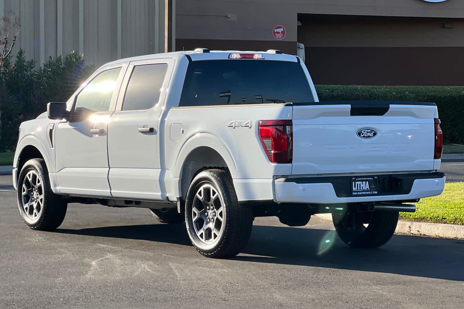 2024 Ford F-150 STX 4WD SuperCrew 5.5 Box 6