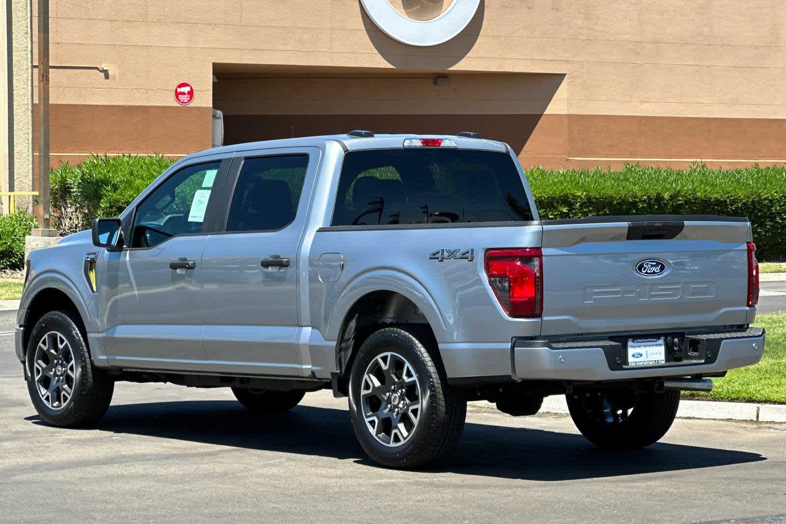 2024 Ford F-150 STX 4WD SuperCrew 5.5 Box 6