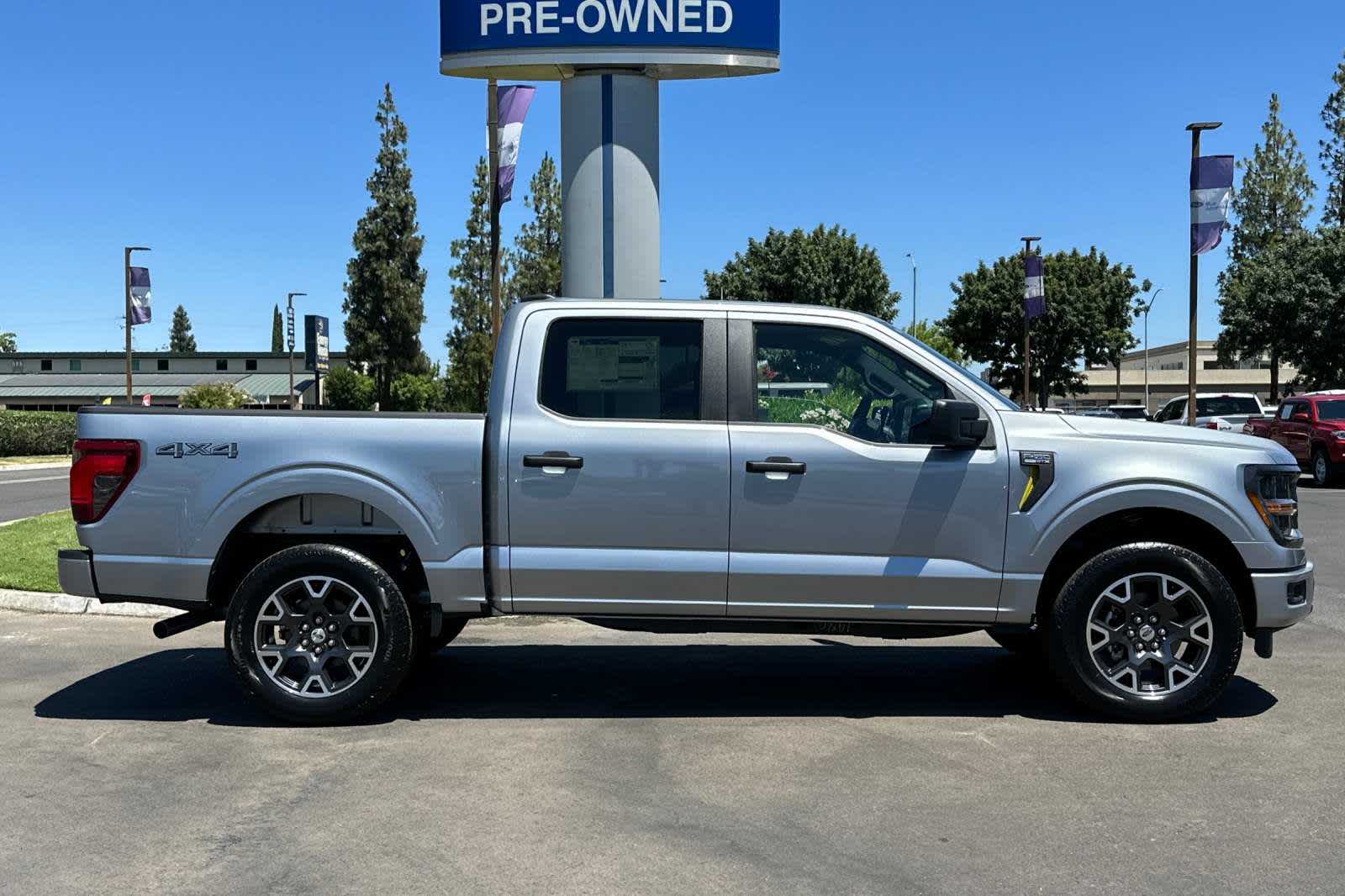 2024 Ford F-150 STX 4WD SuperCrew 5.5 Box 8