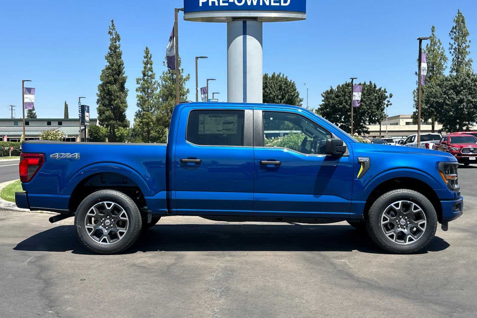 2024 Ford F-150 STX 4WD SuperCrew 5.5 Box 8