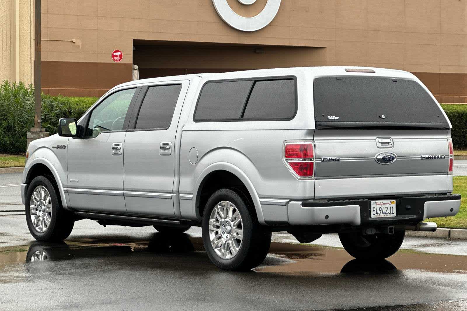 2013 Ford F-150 Platinum 2WD SuperCrew 145 6