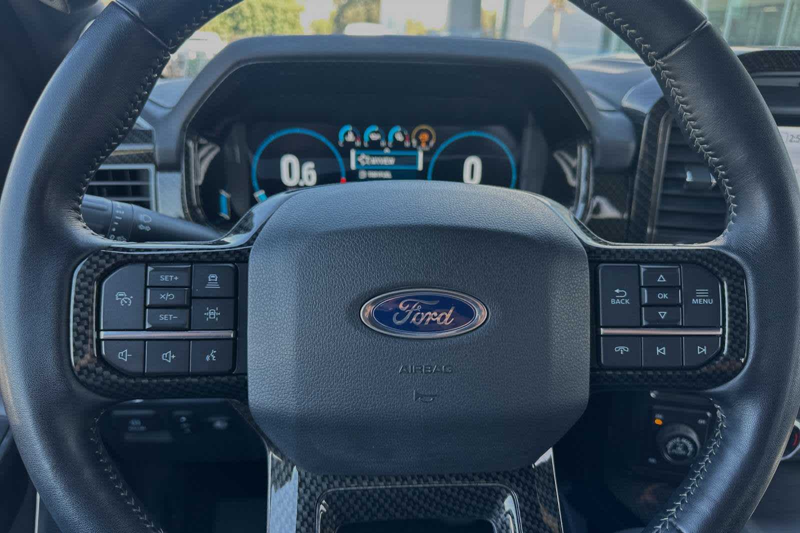 2022 Ford F-150 LARIAT 4WD SuperCrew 5.5 Box 23