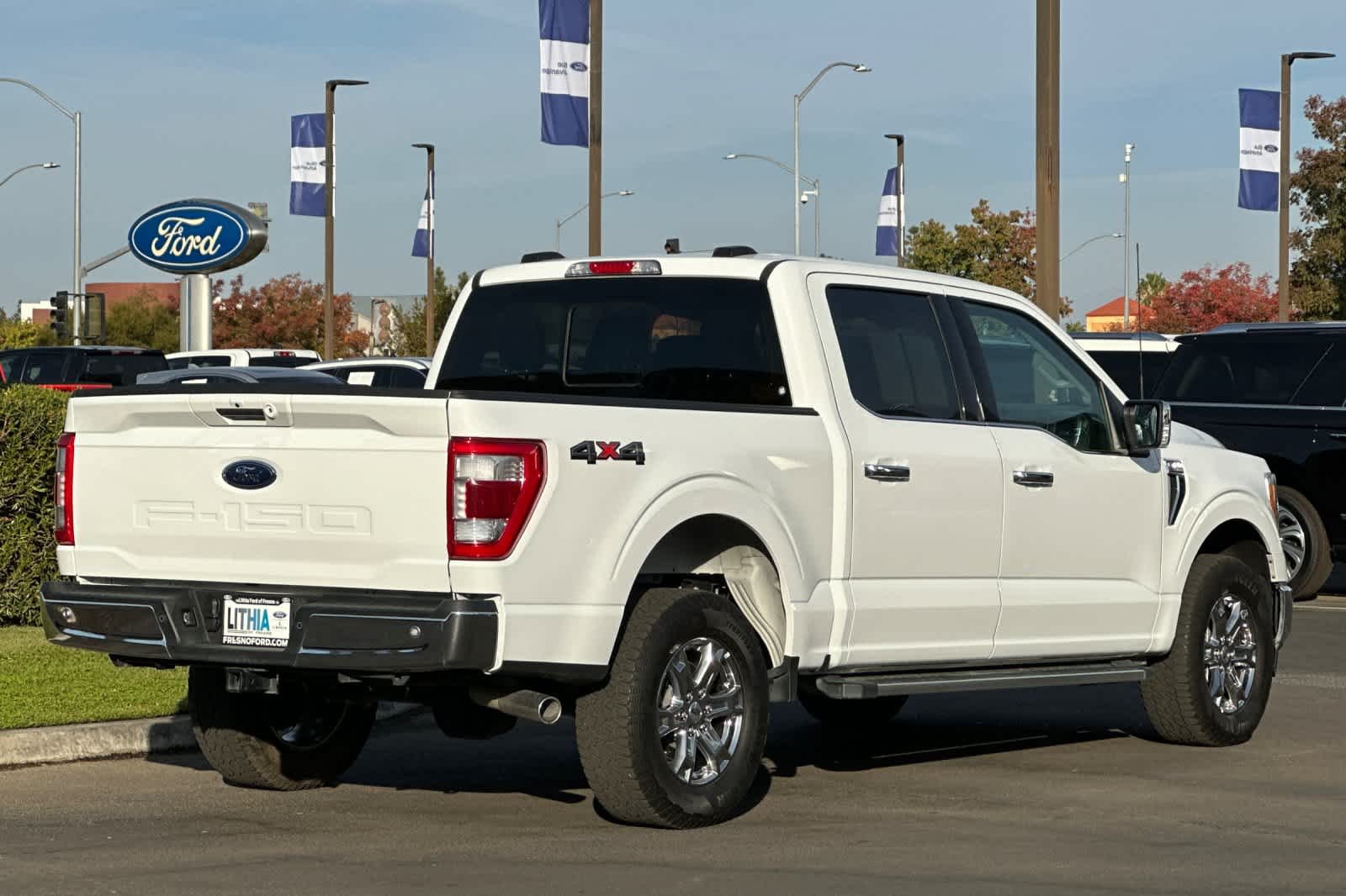 2023 Ford F-150 LARIAT 4WD SuperCrew 5.5 Box 2