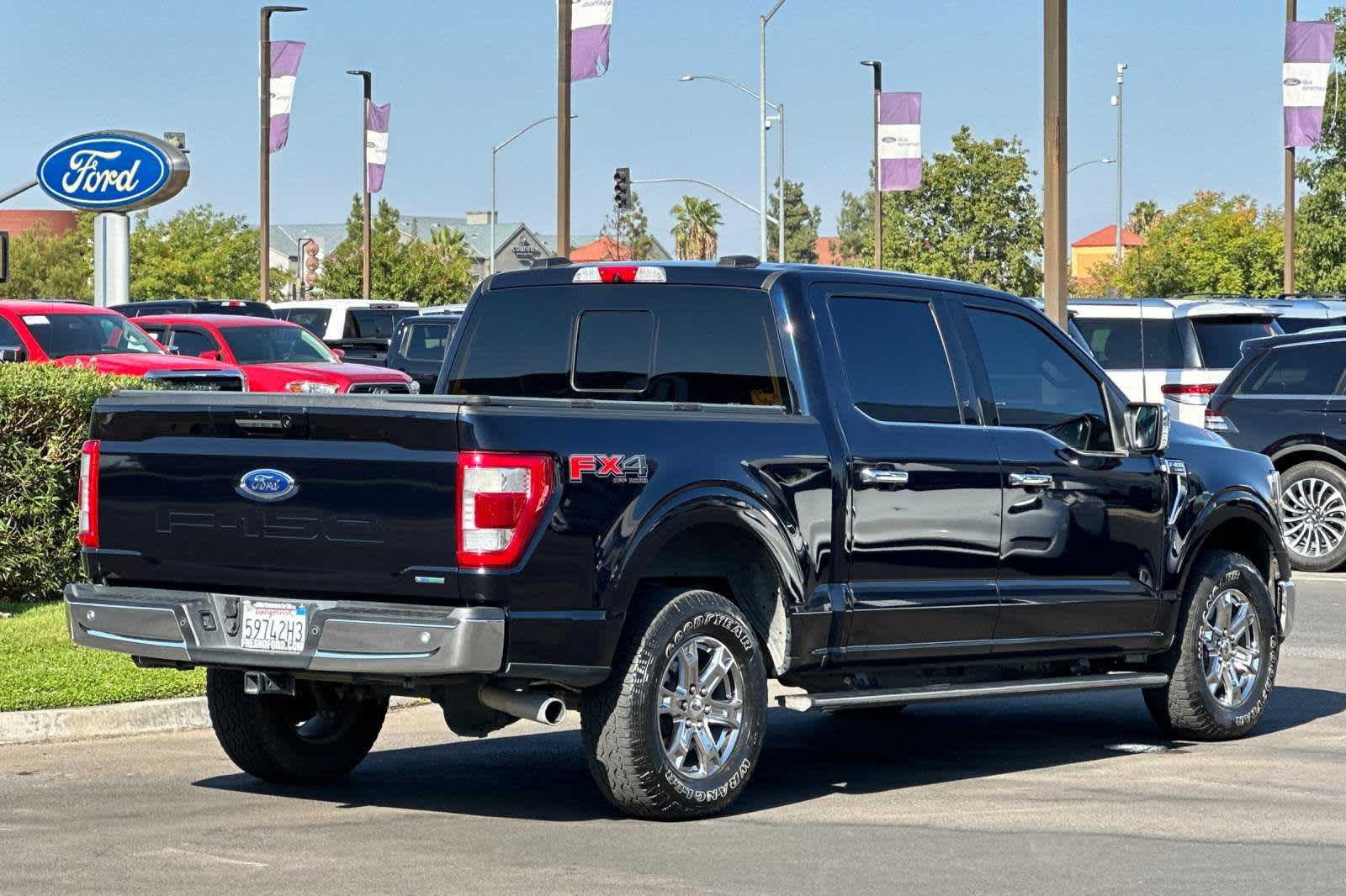 2021 Ford F-150 LARIAT 4WD SuperCrew 5.5 Box 2