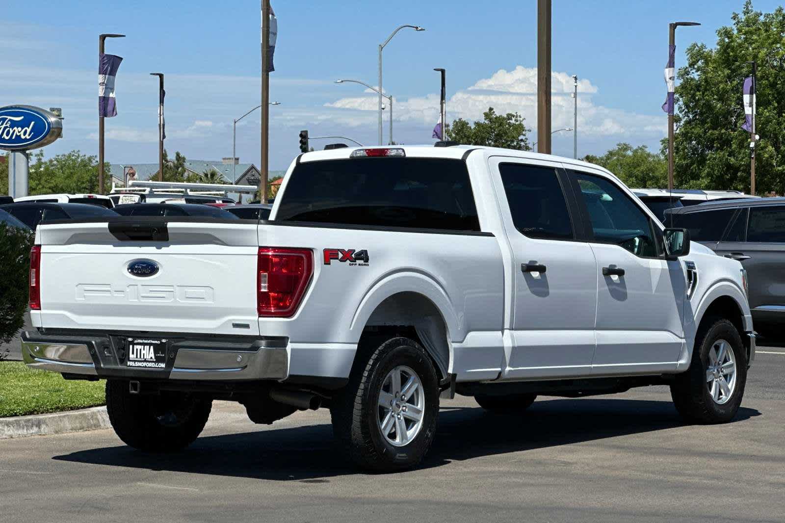 2022 Ford F-150 XLT 4WD SuperCrew 6.5 Box 2