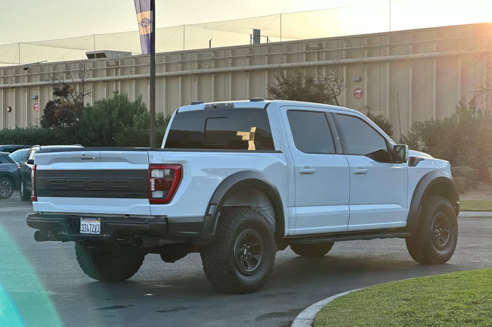 2023 Ford F-150 Raptor 4WD SuperCrew 5.5 Box 2