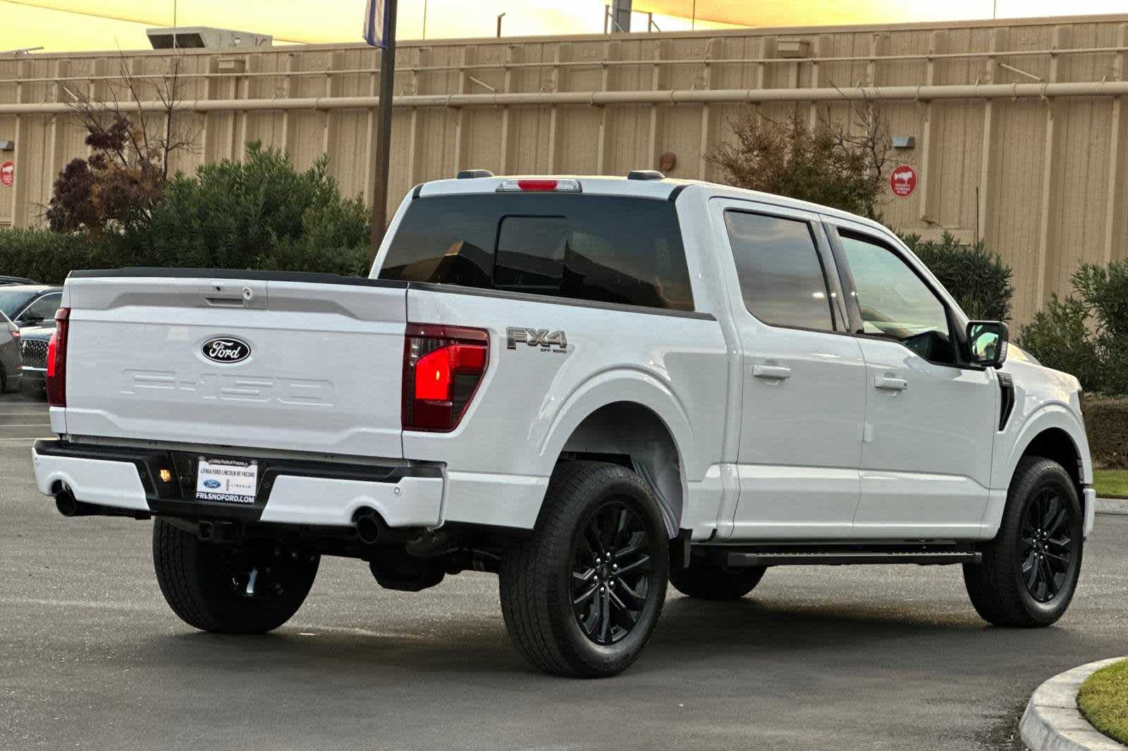 2024 Ford F-150 XLT 4WD SuperCrew 5.5 Box 2