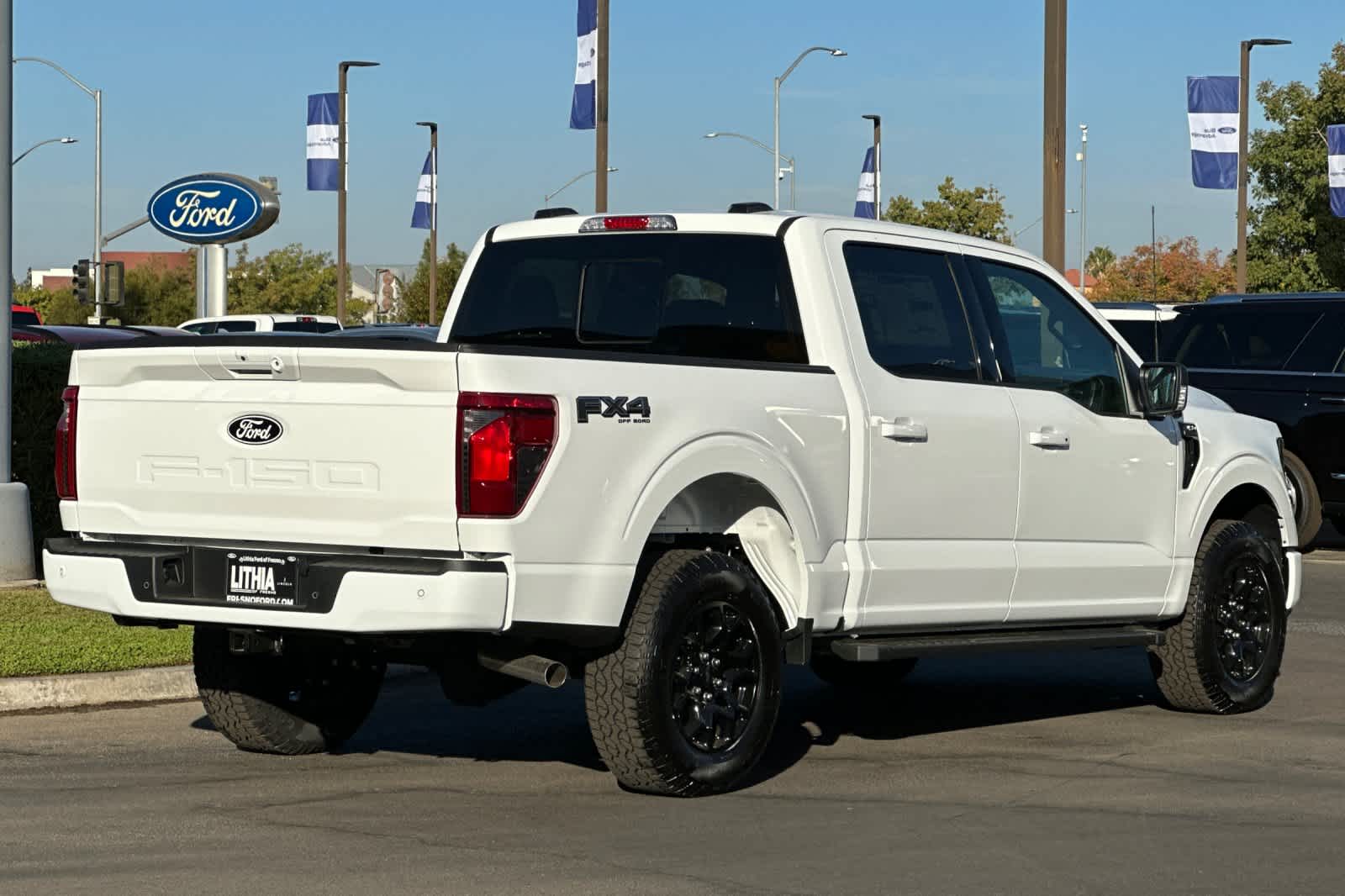 2024 Ford F-150 XLT 4WD SuperCrew 5.5 Box 2