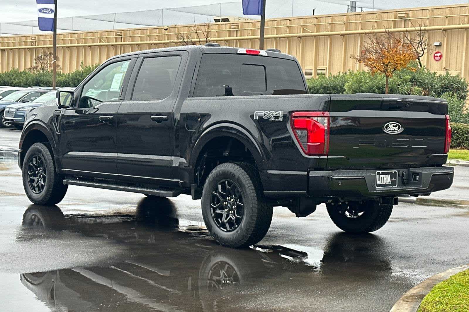 2024 Ford F-150 XLT 4WD SuperCrew 5.5 Box 6