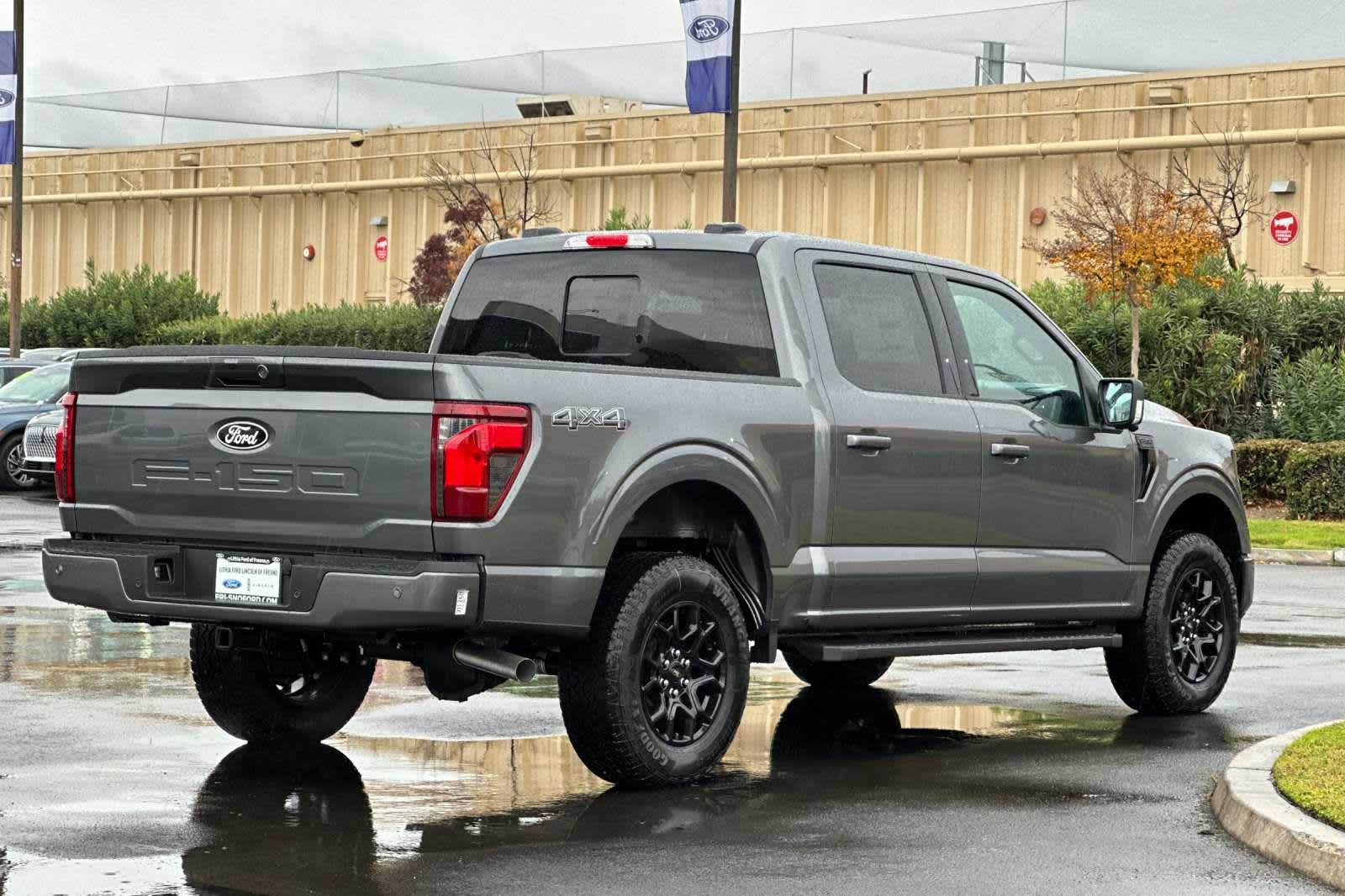 2024 Ford F-150 XLT 4WD SuperCrew 5.5 Box 2