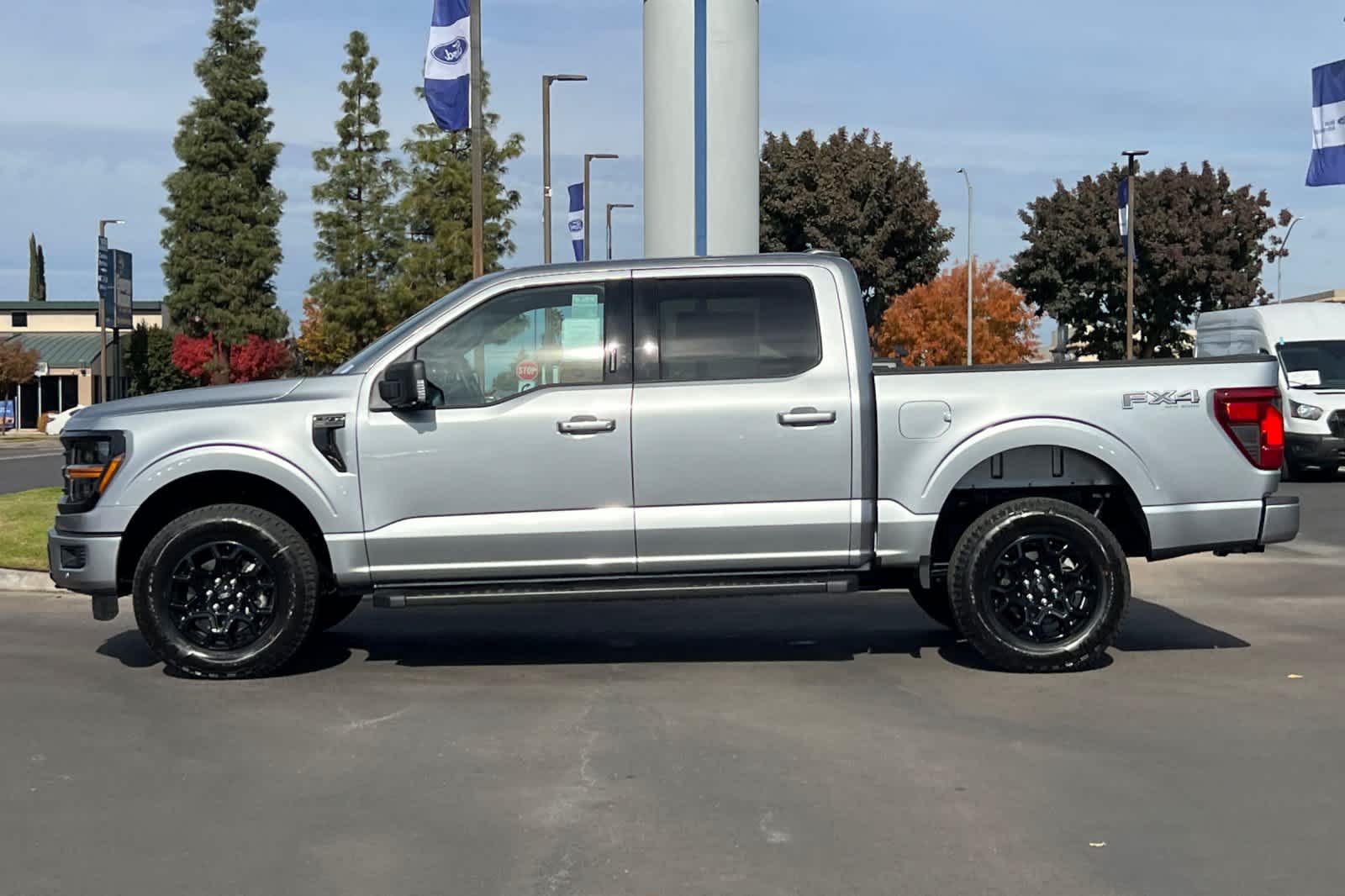 2024 Ford F-150 XLT 4WD SuperCrew 5.5 Box 5