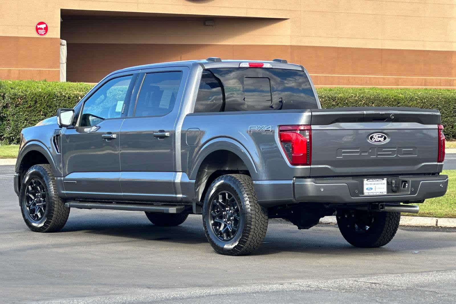 2024 Ford F-150 XLT 4WD SuperCrew 5.5 Box 6