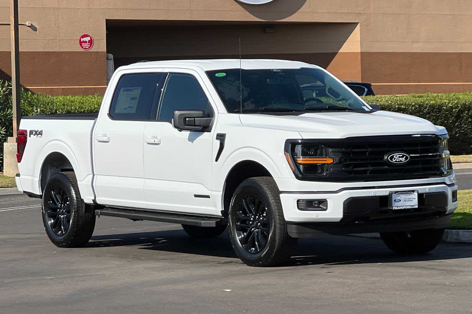 2024 Ford F-150 XLT 4WD SuperCrew 5.5 Box 10