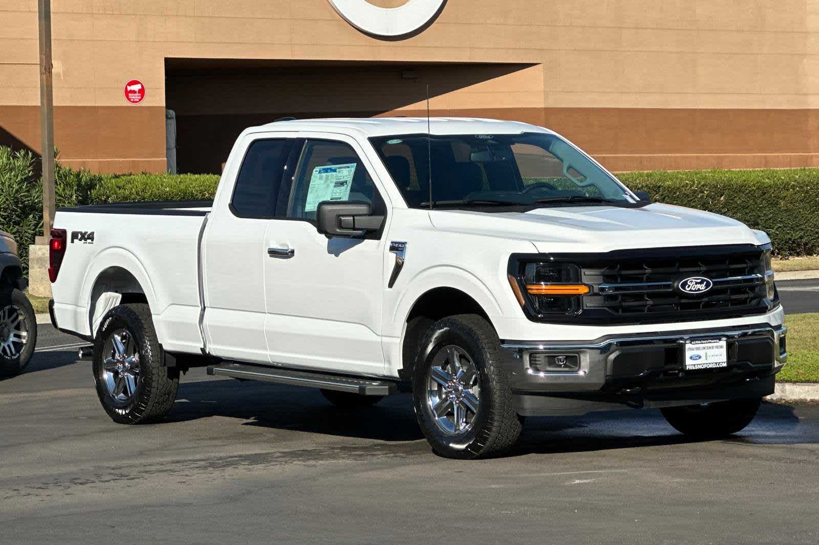 2024 Ford F-150 XLT 4WD SuperCab 6.5 Box 10