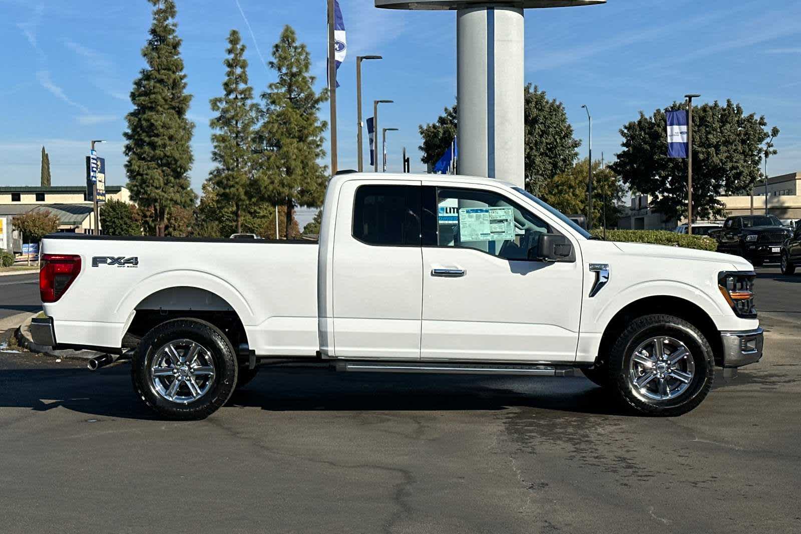 2024 Ford F-150 XLT 4WD SuperCab 6.5 Box 8