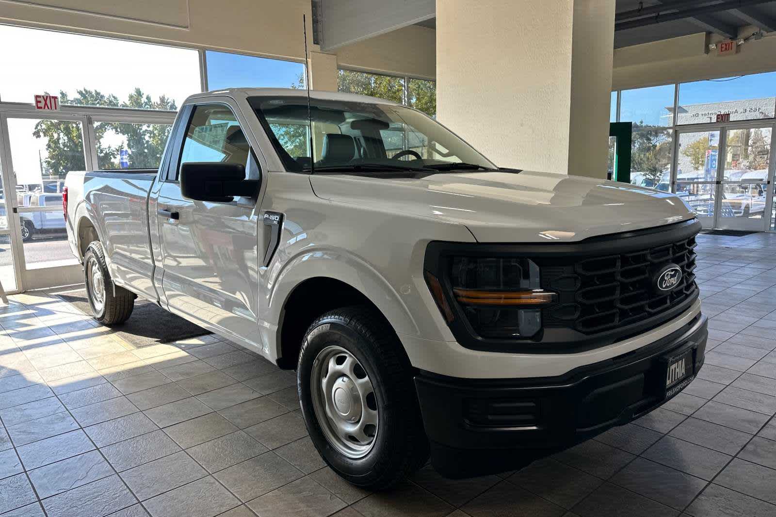 2024 Ford F-150 XL 2WD Reg Cab 8 Box 7