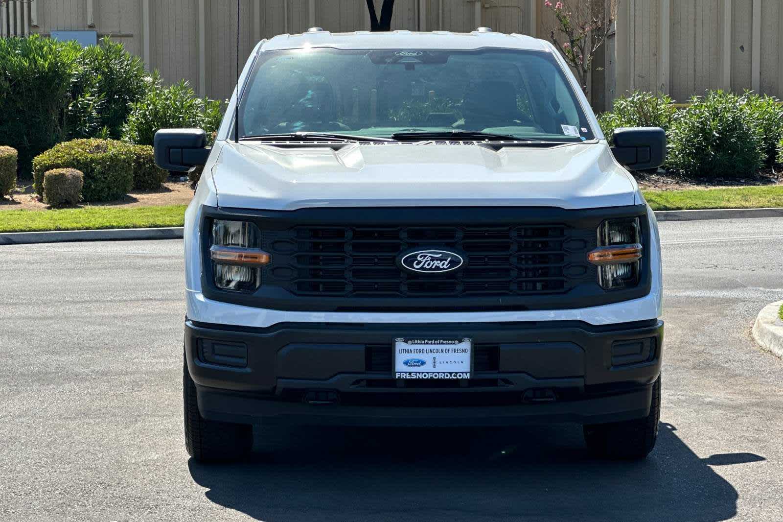 2024 Ford F-150 XL 4WD Reg Cab 8 Box 8