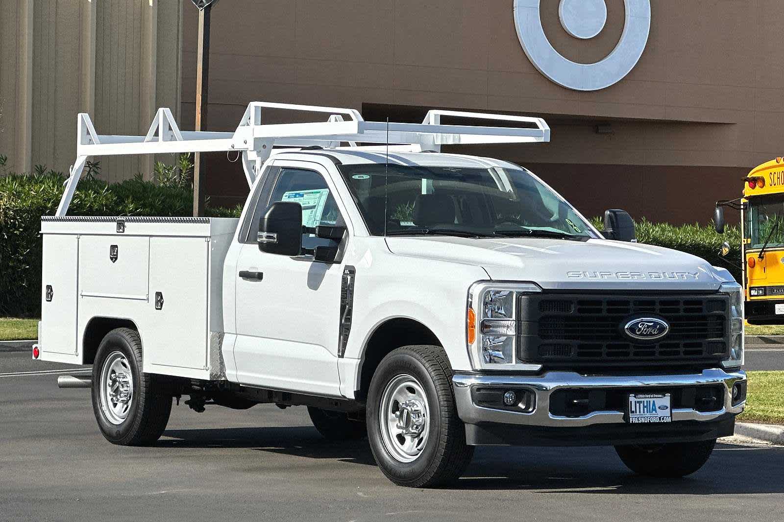 2023 Ford Super Duty F-350 SRW XL 2WD Reg Cab 8 Box 7