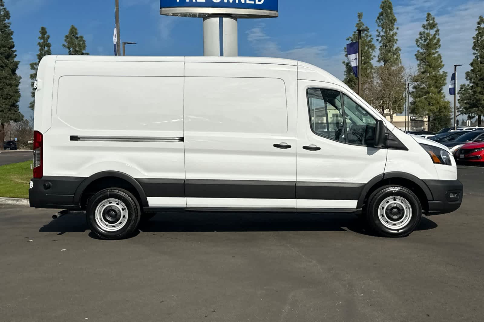 2024 Ford Transit BASE 8