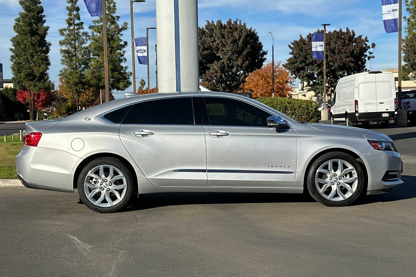 2019 Chevrolet Impala Premier 8