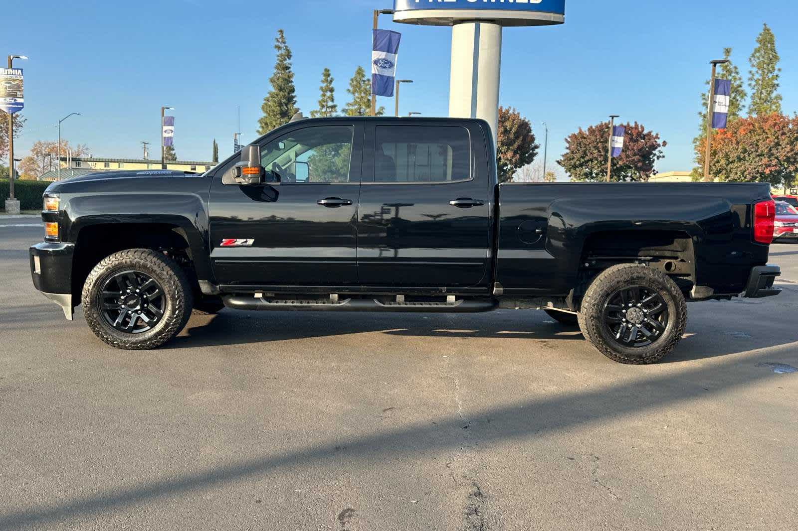 2018 Chevrolet Silverado 2500HD LT 4WD Crew Cab 153.7 5