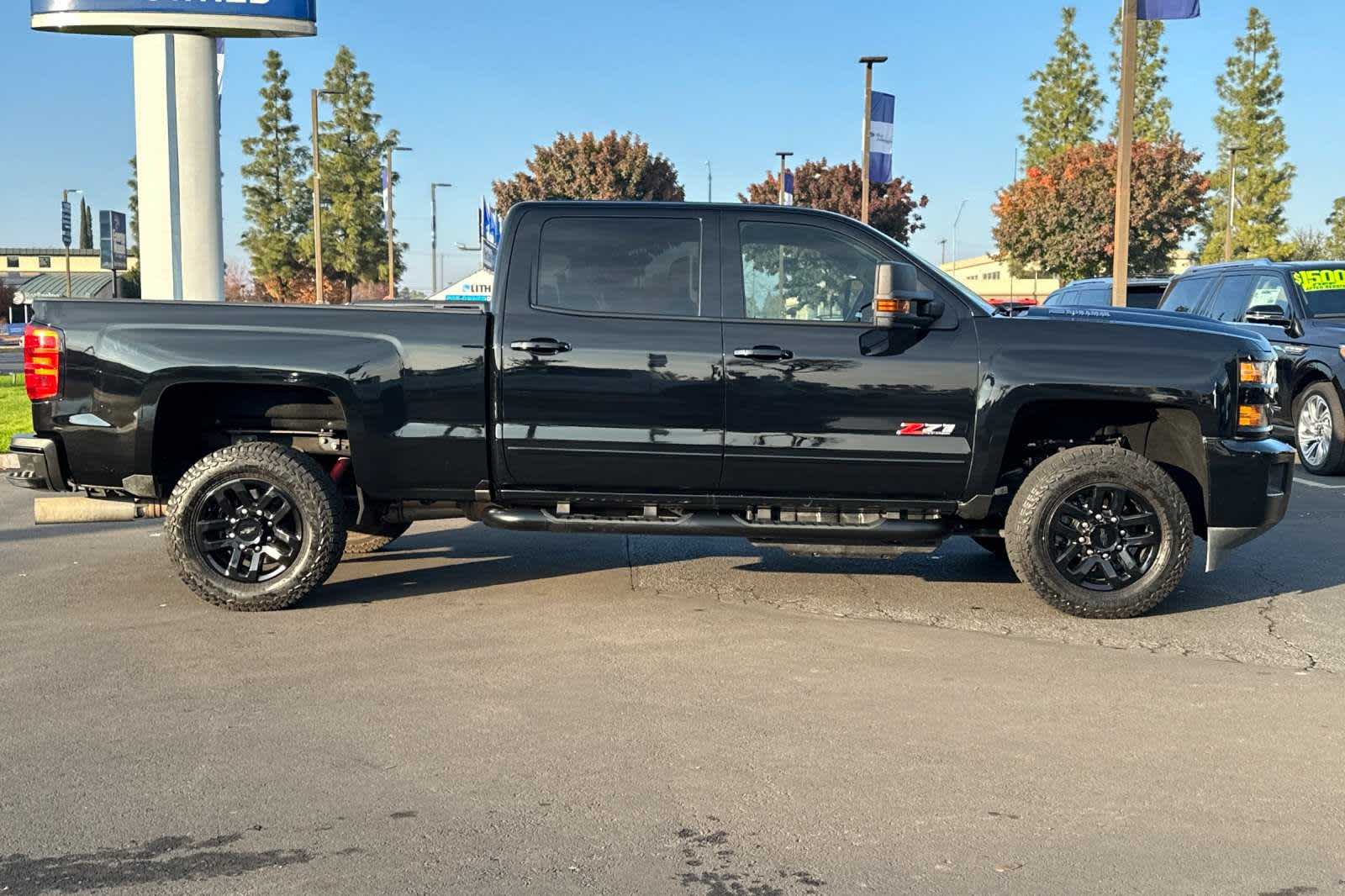 2018 Chevrolet Silverado 2500HD LT 4WD Crew Cab 153.7 8