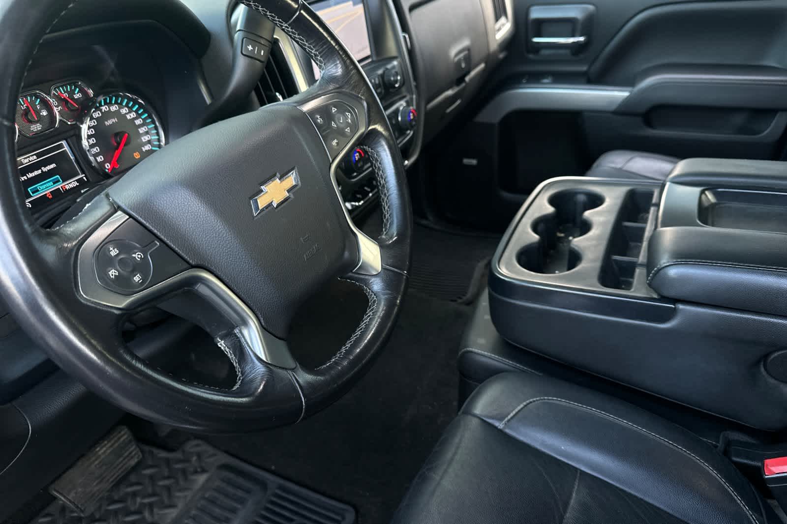 2018 Chevrolet Silverado 2500HD LT 4WD Crew Cab 153.7 11