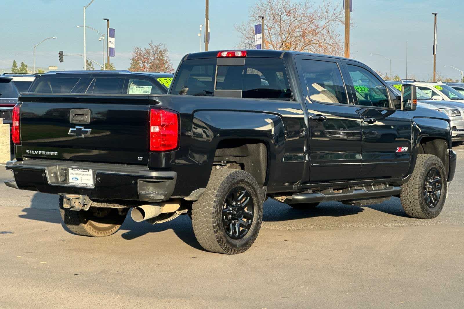 2018 Chevrolet Silverado 2500HD LT 4WD Crew Cab 153.7 2