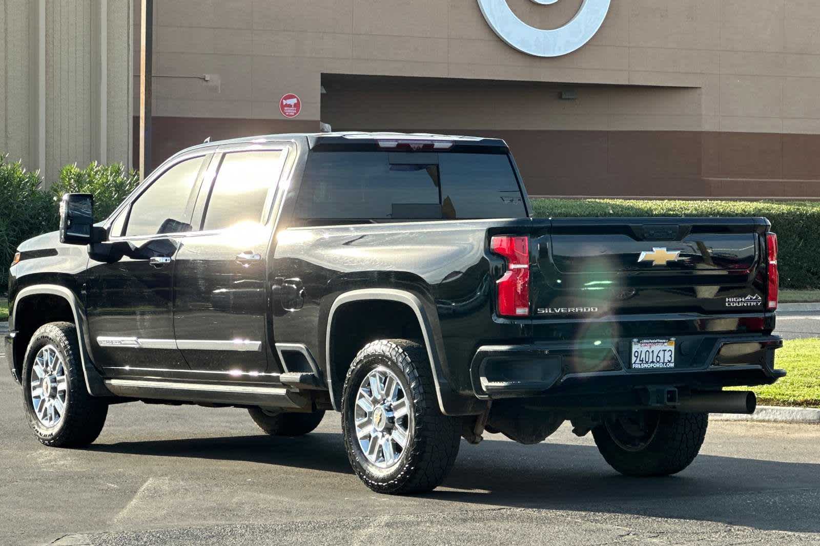 2024 Chevrolet Silverado 2500HD High Country 4WD Crew Cab 159 6