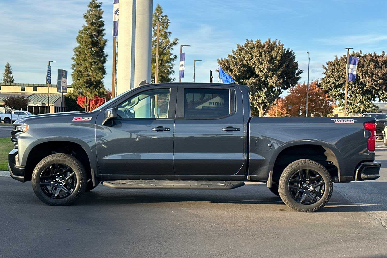 2021 Chevrolet Silverado 1500 LT Trail Boss 4WD Crew Cab 147 5