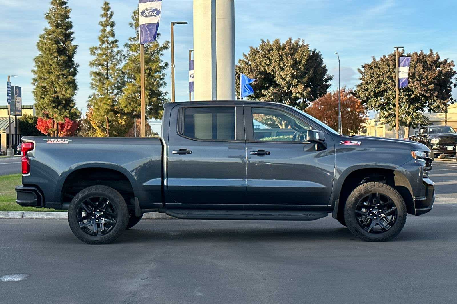 2021 Chevrolet Silverado 1500 LT Trail Boss 4WD Crew Cab 147 8