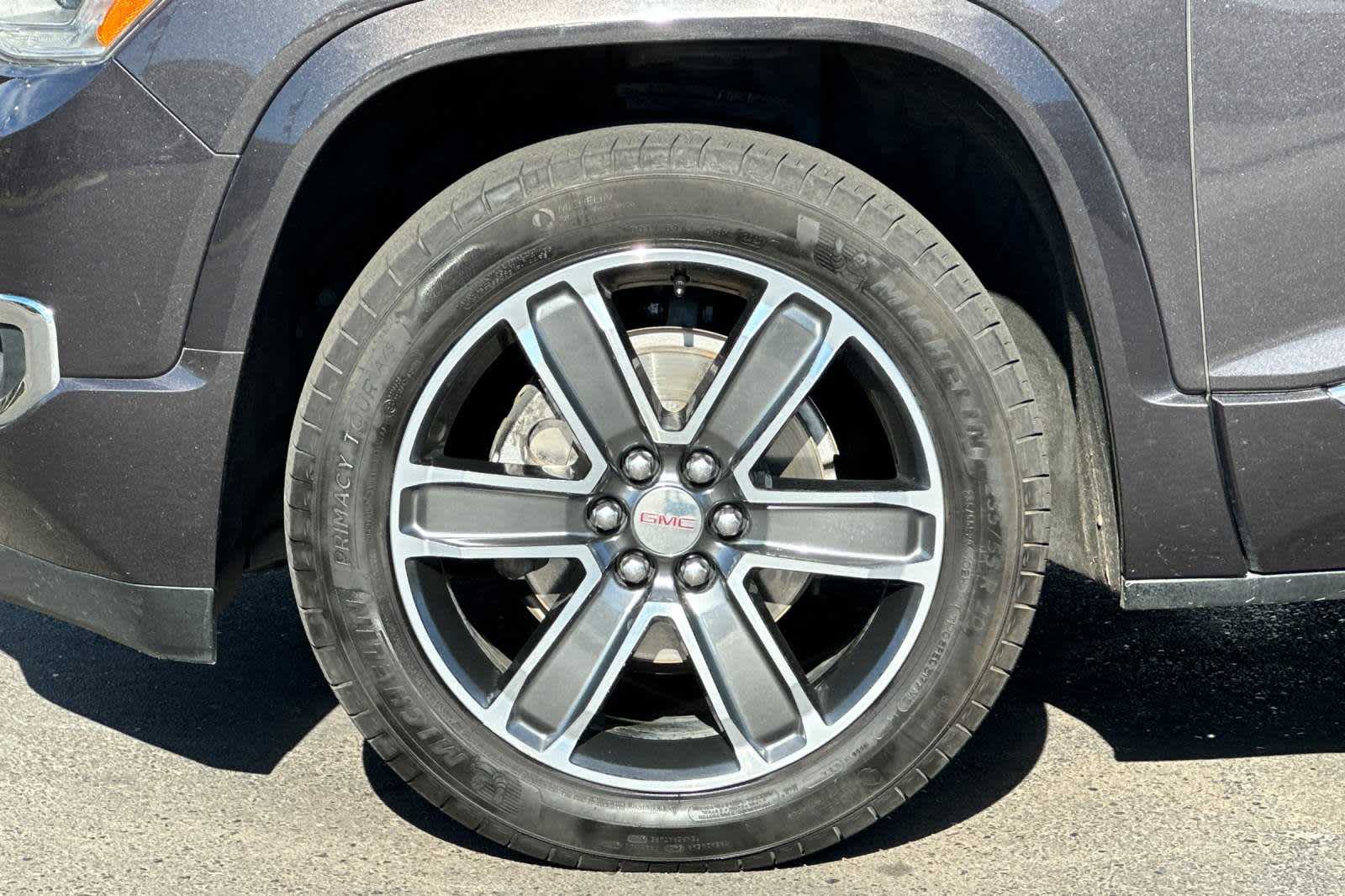 2017 GMC Acadia Denali 26