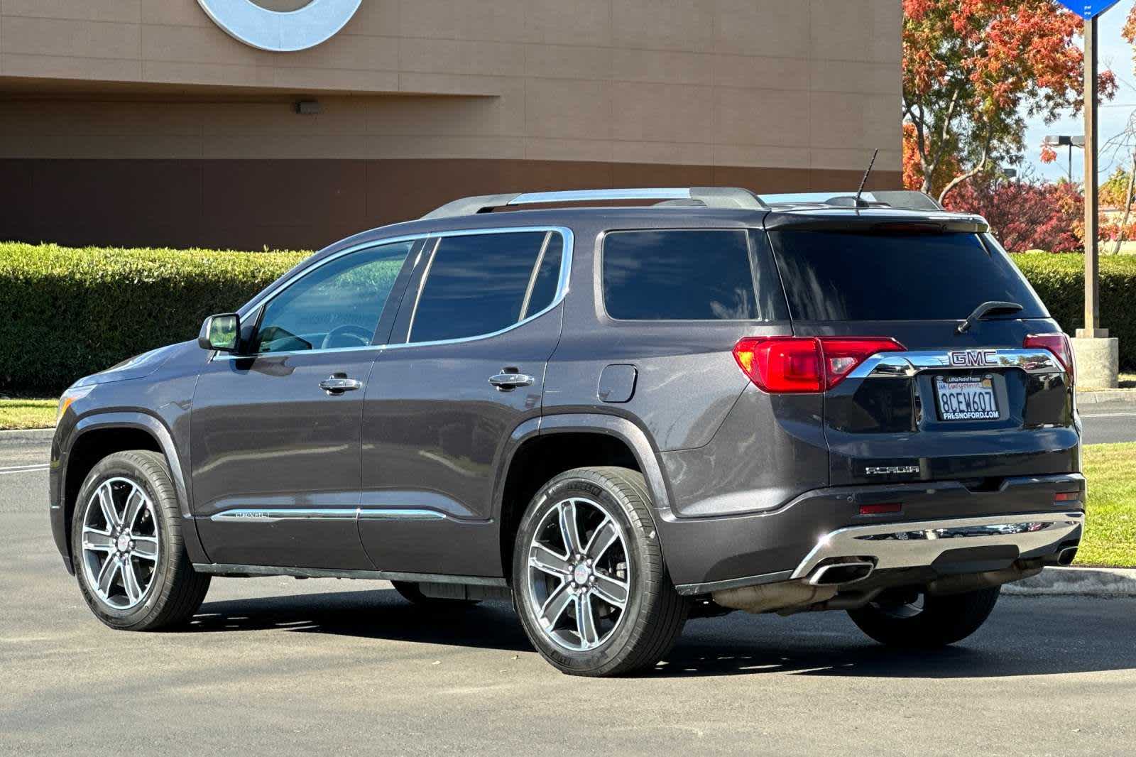 2017 GMC Acadia Denali 6