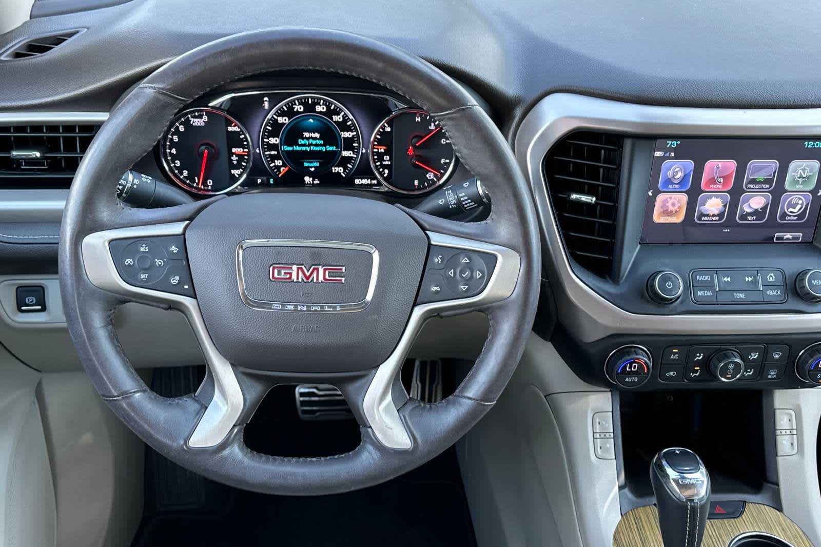 2017 GMC Acadia Denali 14