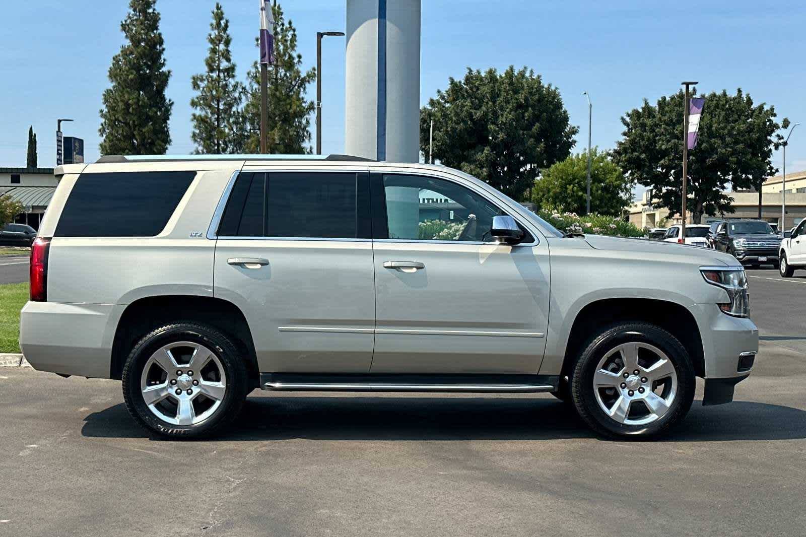 2016 Chevrolet Tahoe LTZ 8