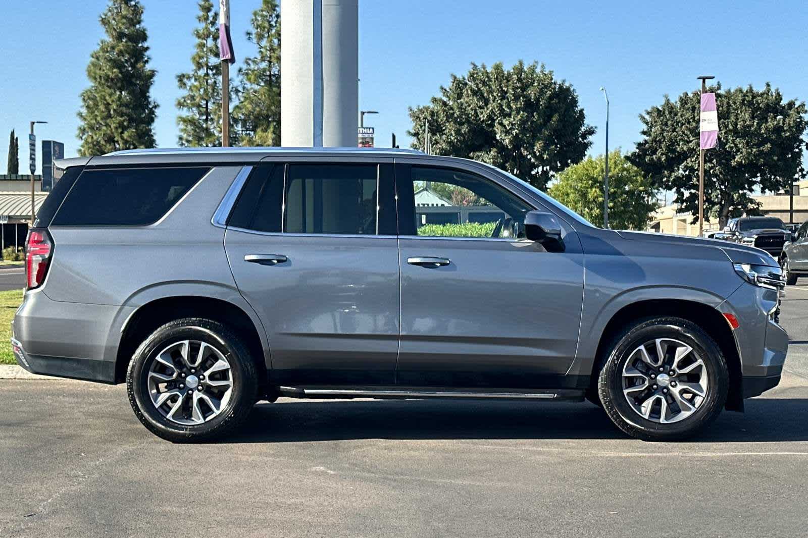 2021 Chevrolet Tahoe LS 8