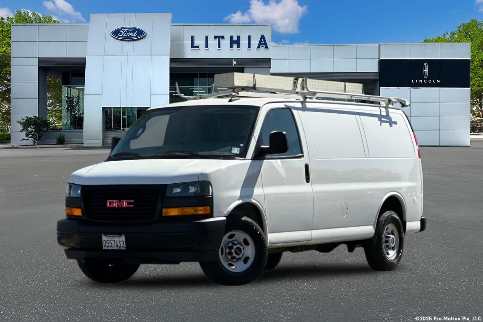 2023 GMC Savana Cargo Van