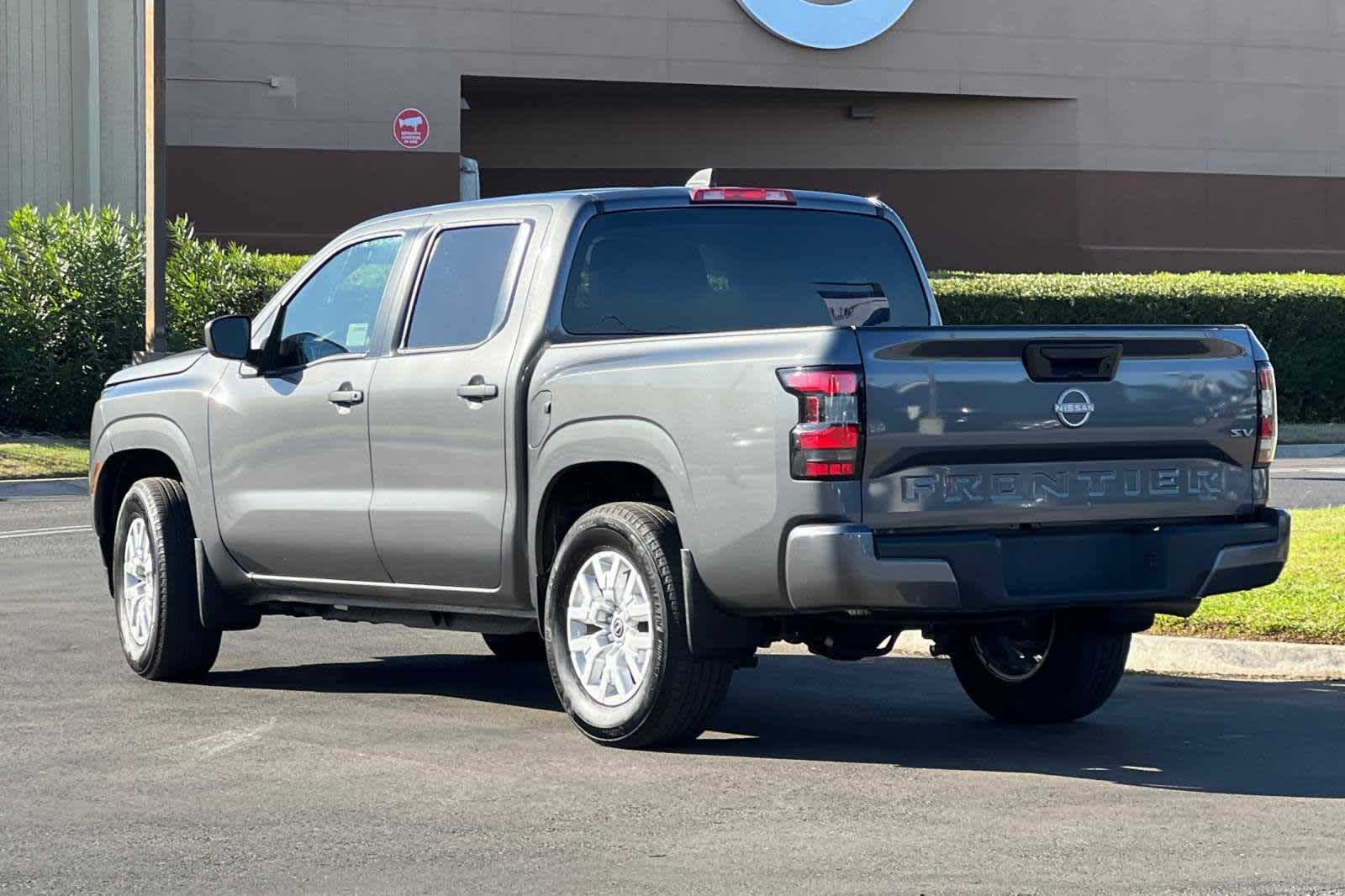 2022 Nissan Frontier SV Crew Cab 4x2 Auto 6