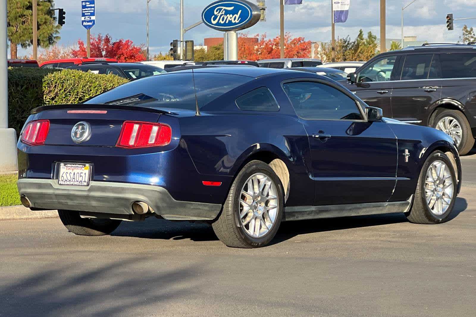 2012 Ford Mustang V6 Premium 3