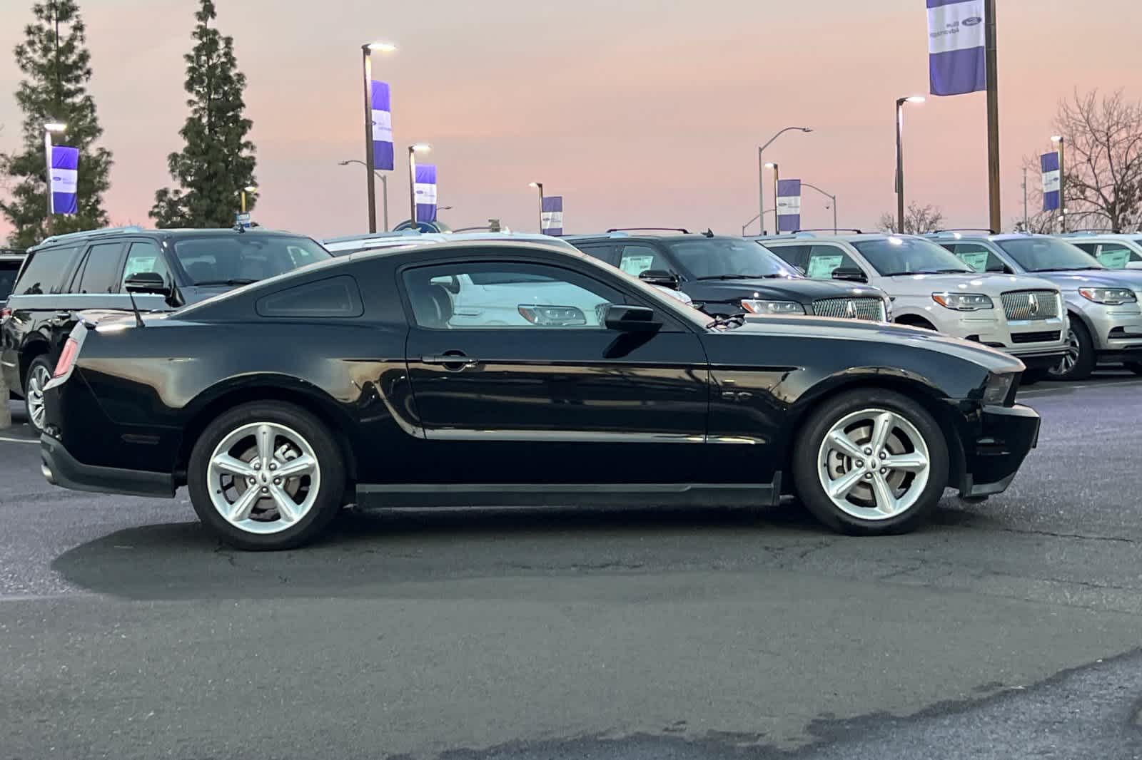 2012 Ford Mustang GT Premium 8