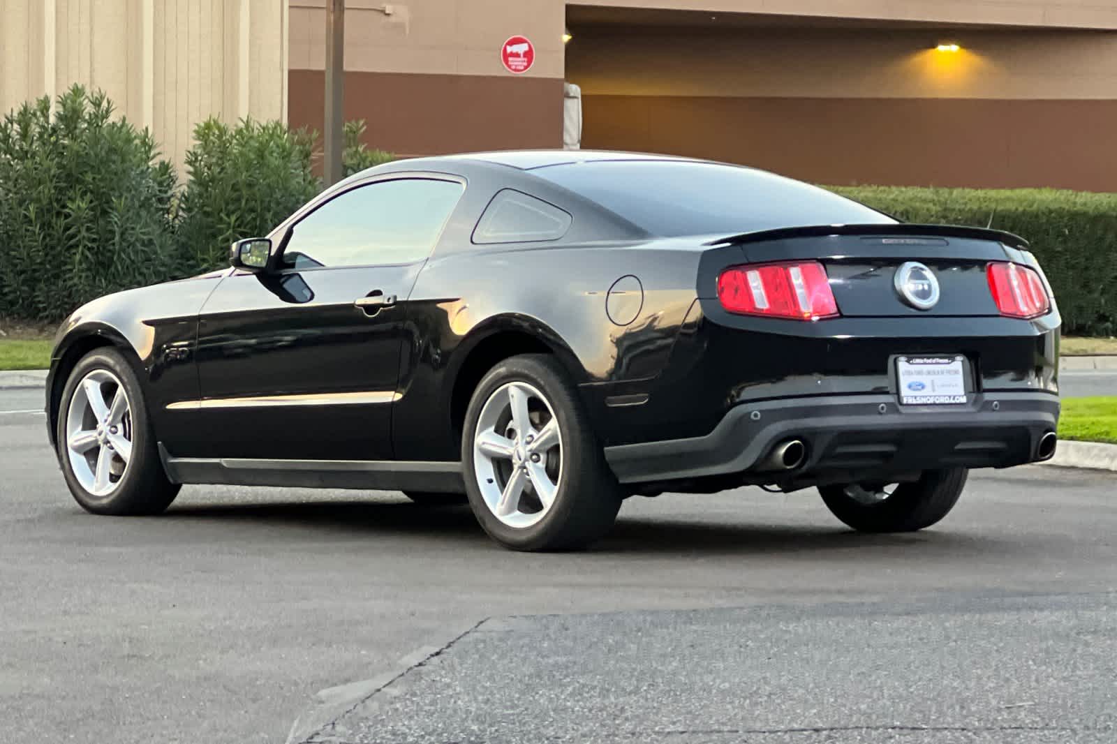 2012 Ford Mustang GT Premium 6