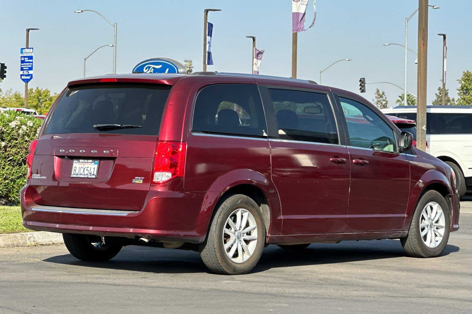 2018 Dodge Grand Caravan SXT 2