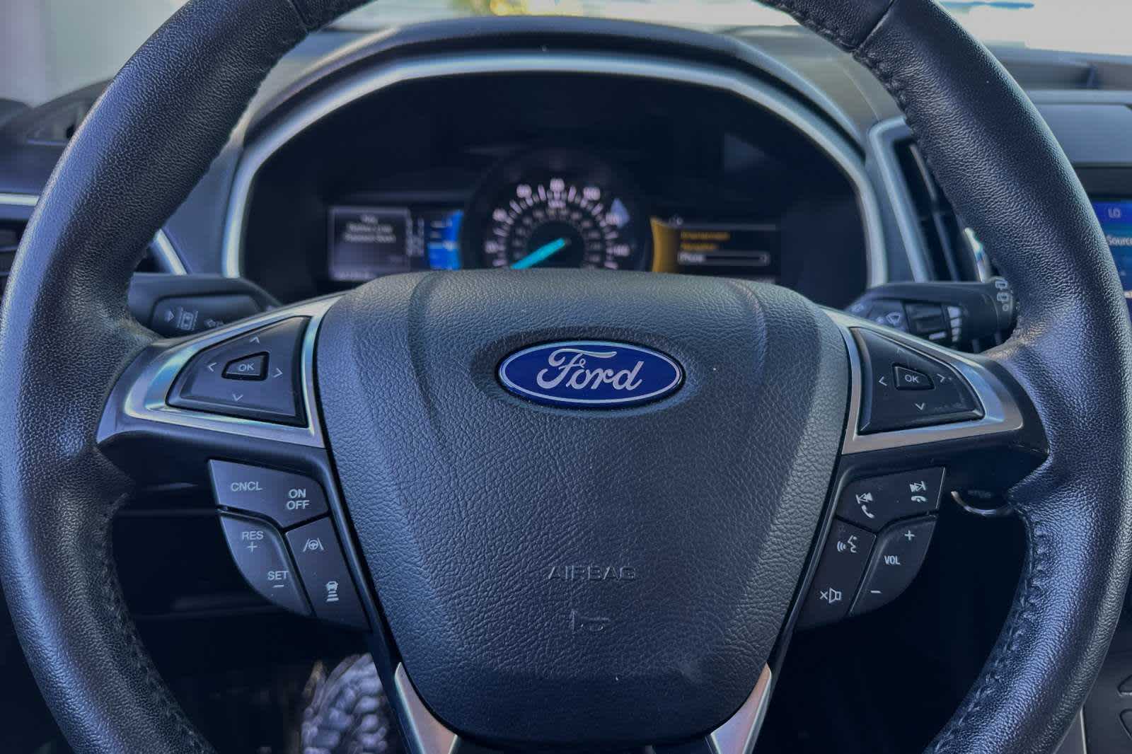 2020 Ford Edge SEL 23