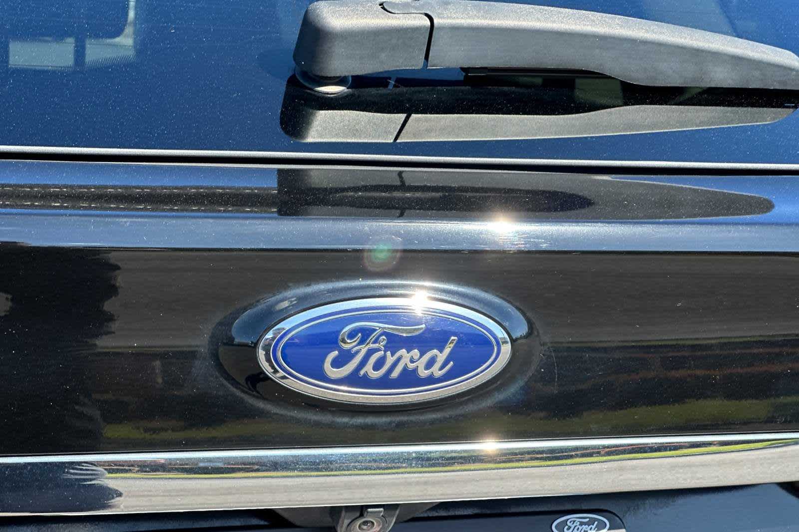 2020 Ford Edge SEL 27